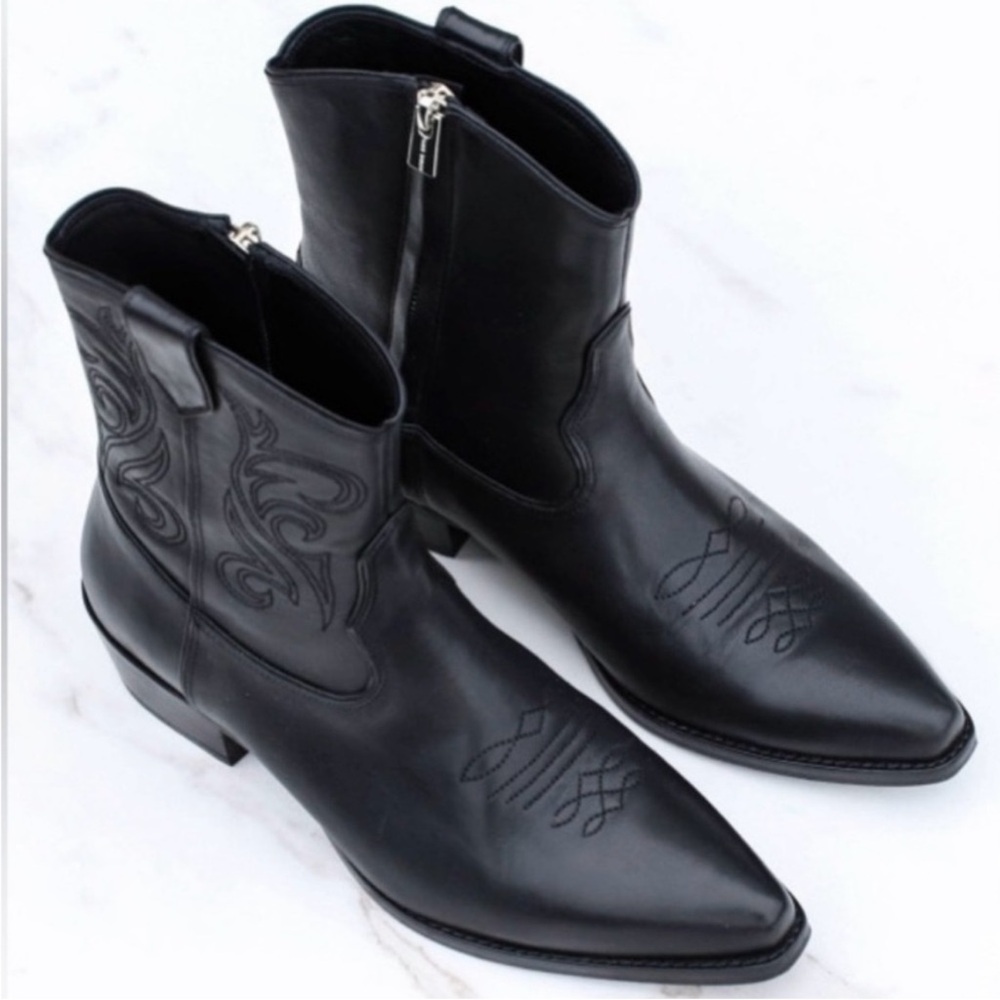 Anine Bing Elton Boot in Black - Picture 2 of 16